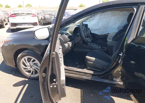 2024 Subaru Impreza Base 5-Door z USA, uszkodzony, nr VIN JF1GUABC7R8860966